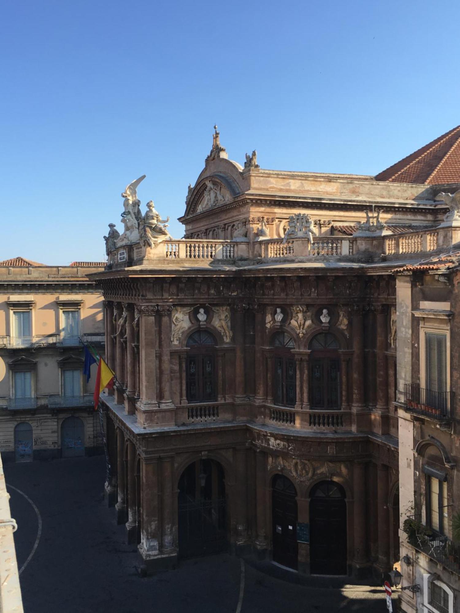 Апартаменти Wonderful Teatro Massimo Bellini Катанія Екстер'єр фото