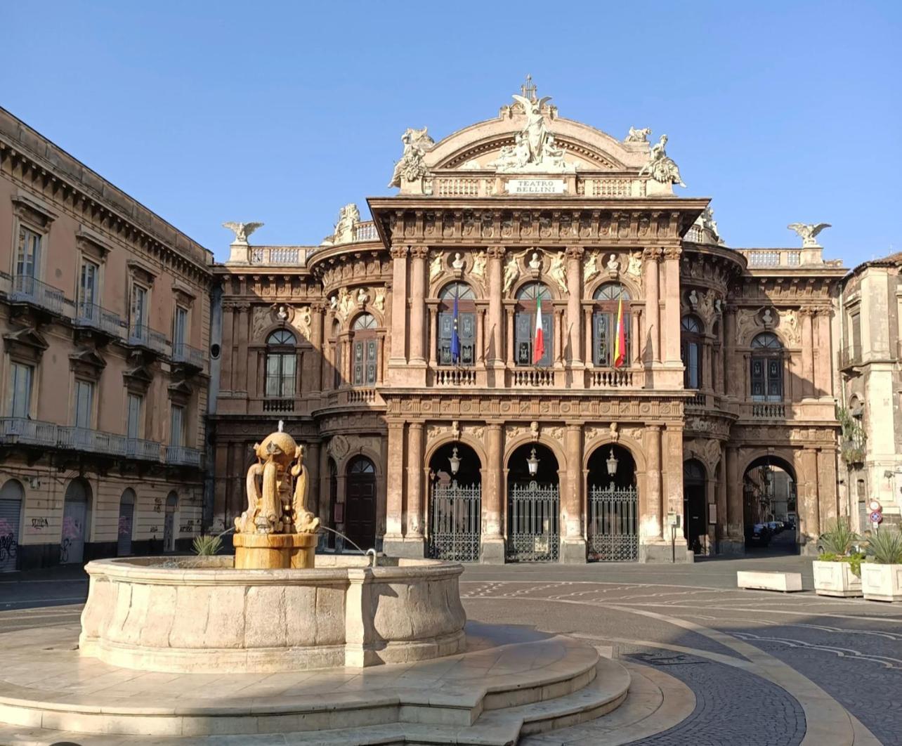 Апартаменти Wonderful Teatro Massimo Bellini Катанія Екстер'єр фото